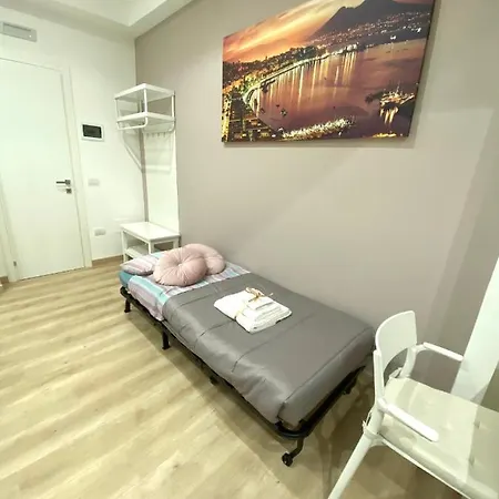 Michelangelo 80 * Νάπολη