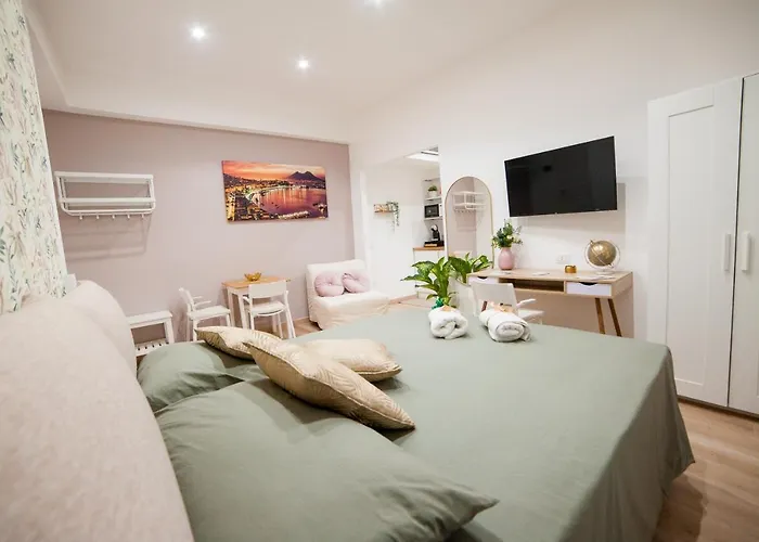 Apartment Michelangelo 80 *