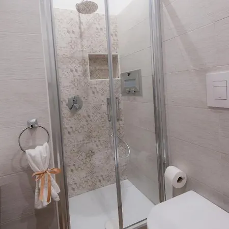 Michelangelo 80 Neapel