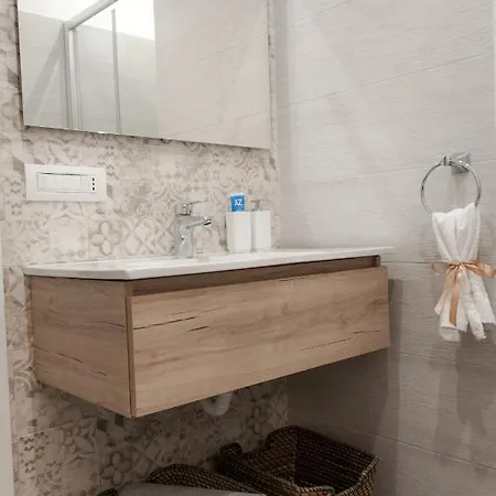 Michelangelo 80 Neapel